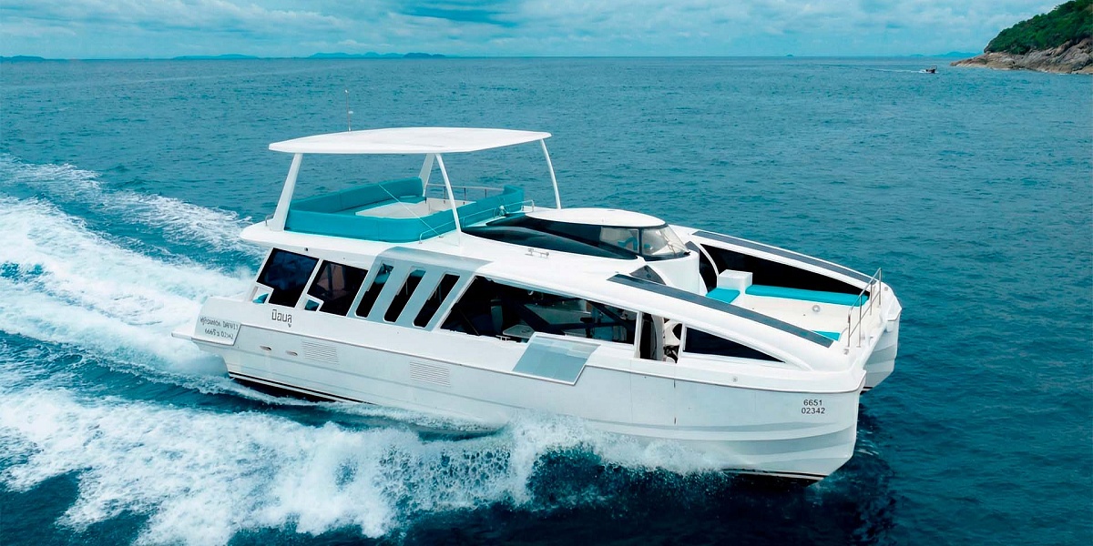 Аренда моторного катамарана Power Catamaran 50 на Пхукете